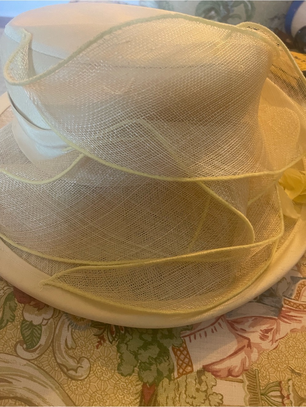 Neiman Marcus Pale Yellow Layered Mesh Dress Hat